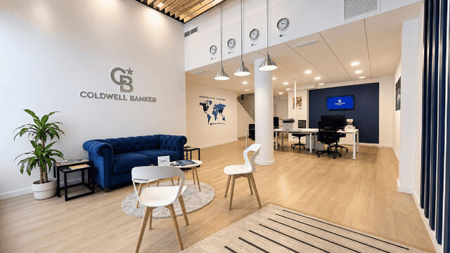 Luxury Real Estate Franchise: 8 Reasons to Grow Your Business in 2026