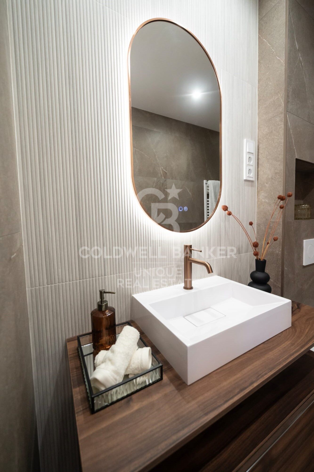 Piso a estrenar de 2 habitaciones en Recoletos, Madrid