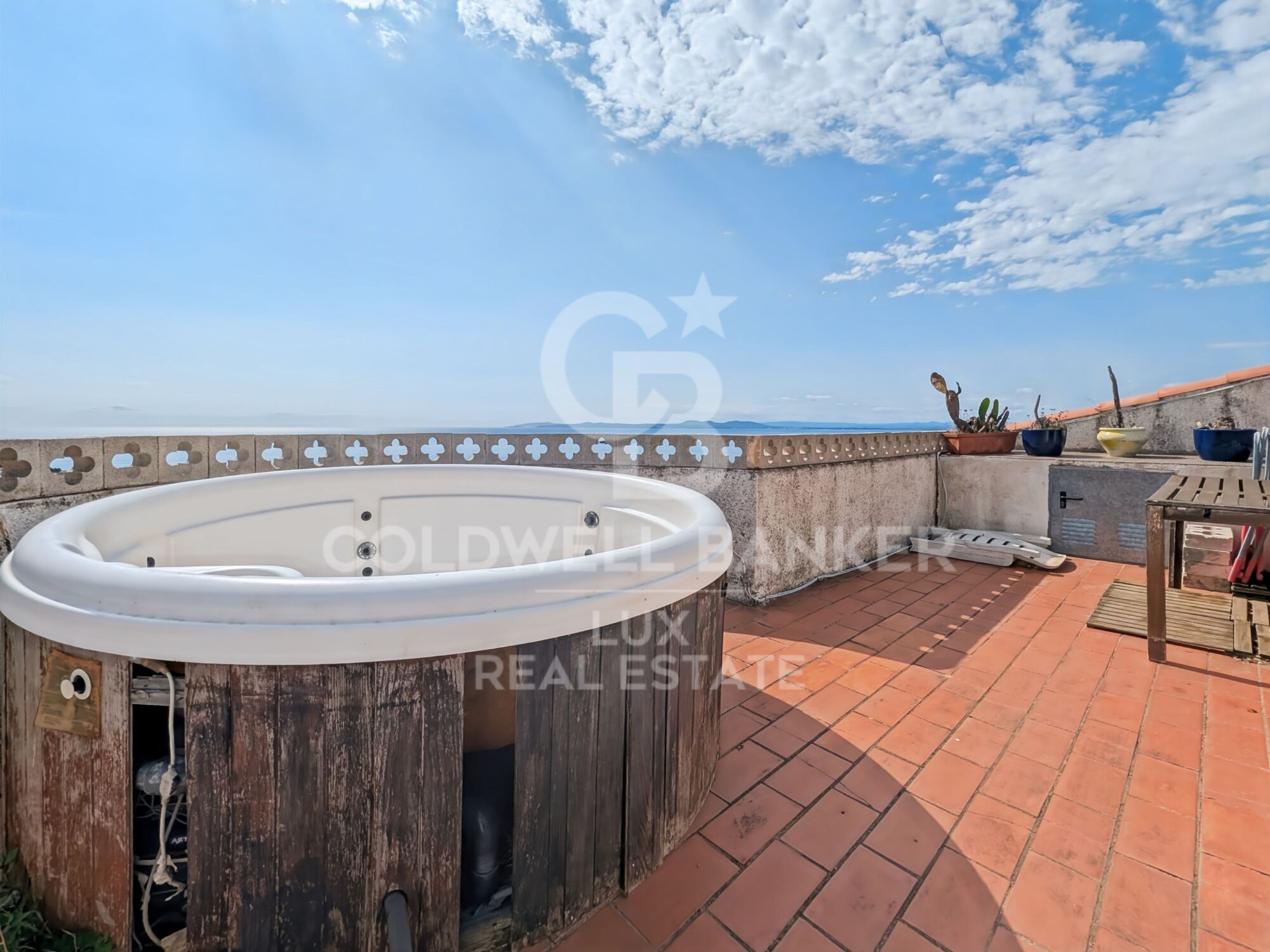Villa with pool and sea view - Almadrava Roses