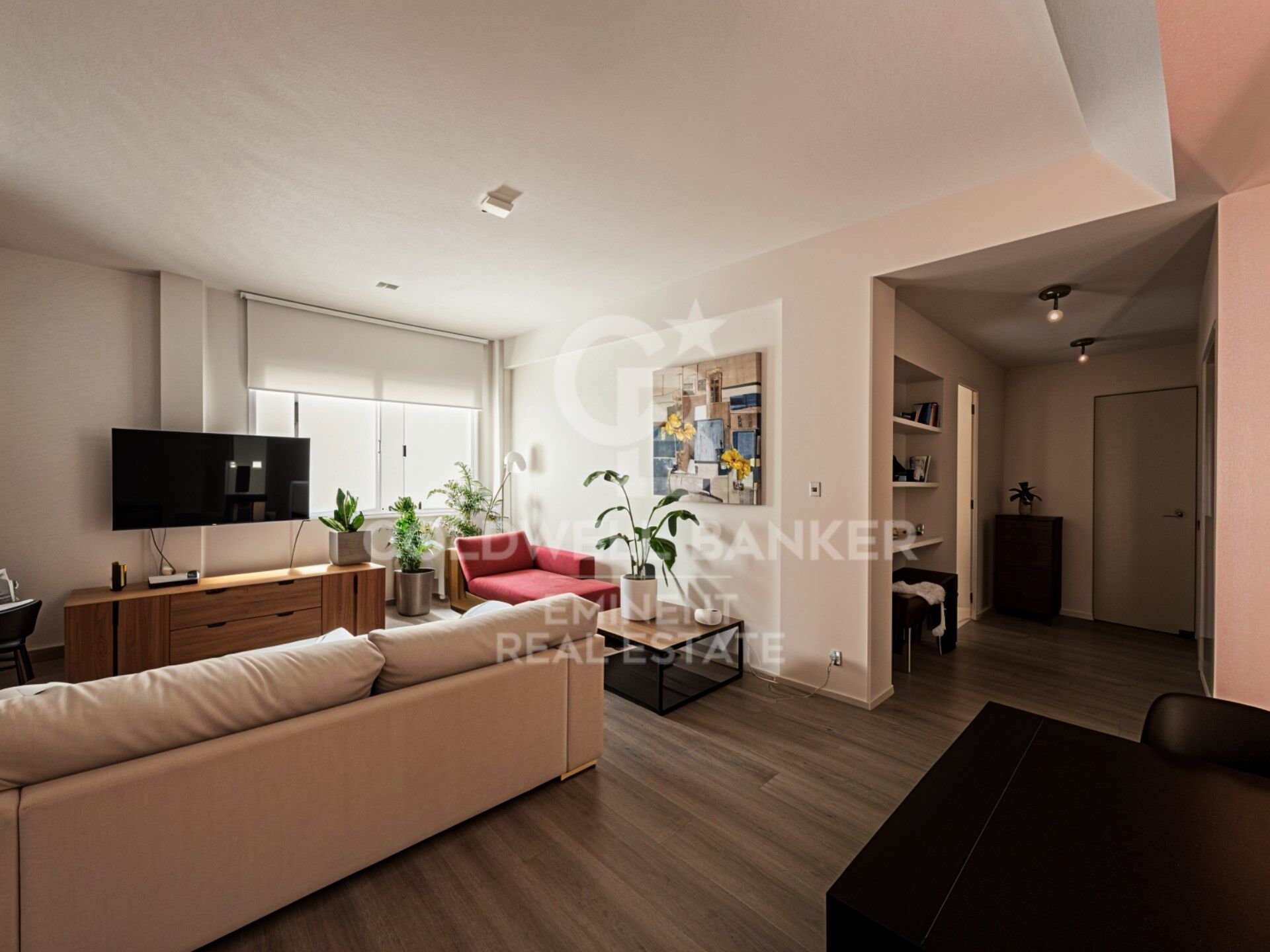 Appartement calme au cinquième étage avec ascenseur, situé sur l'Avenida Sarrià
