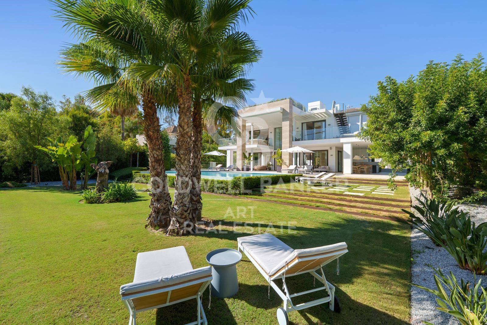 Contemporary Mediterranean living on Marbella's Golden Mile