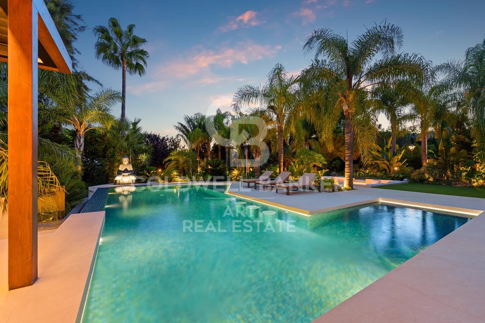 Elegancia moderna en Marbella Este - villa contemporánea en Las Chapas