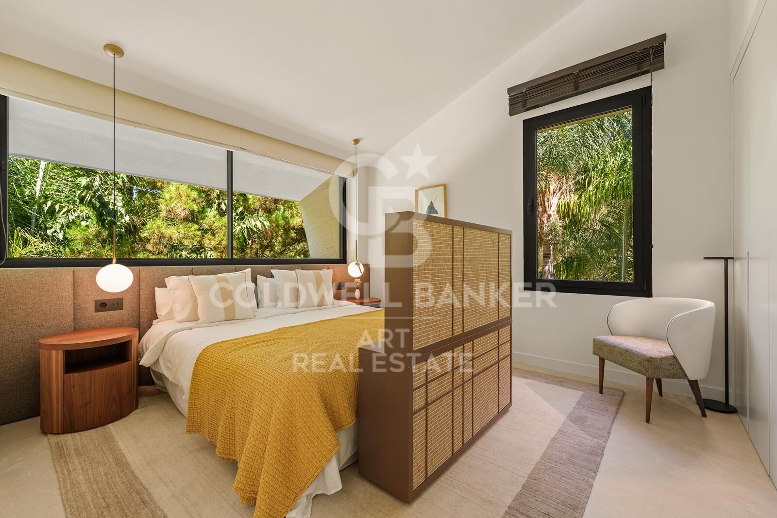 Elegancia moderna en Marbella Este - villa contemporánea en Las Chapas