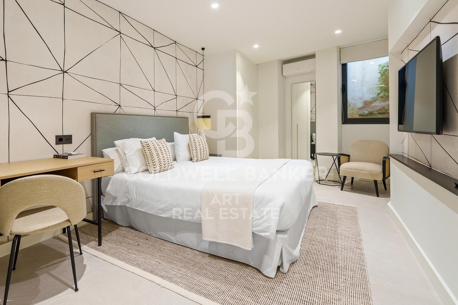 Elegancia moderna en Marbella Este - villa contemporánea en Las Chapas