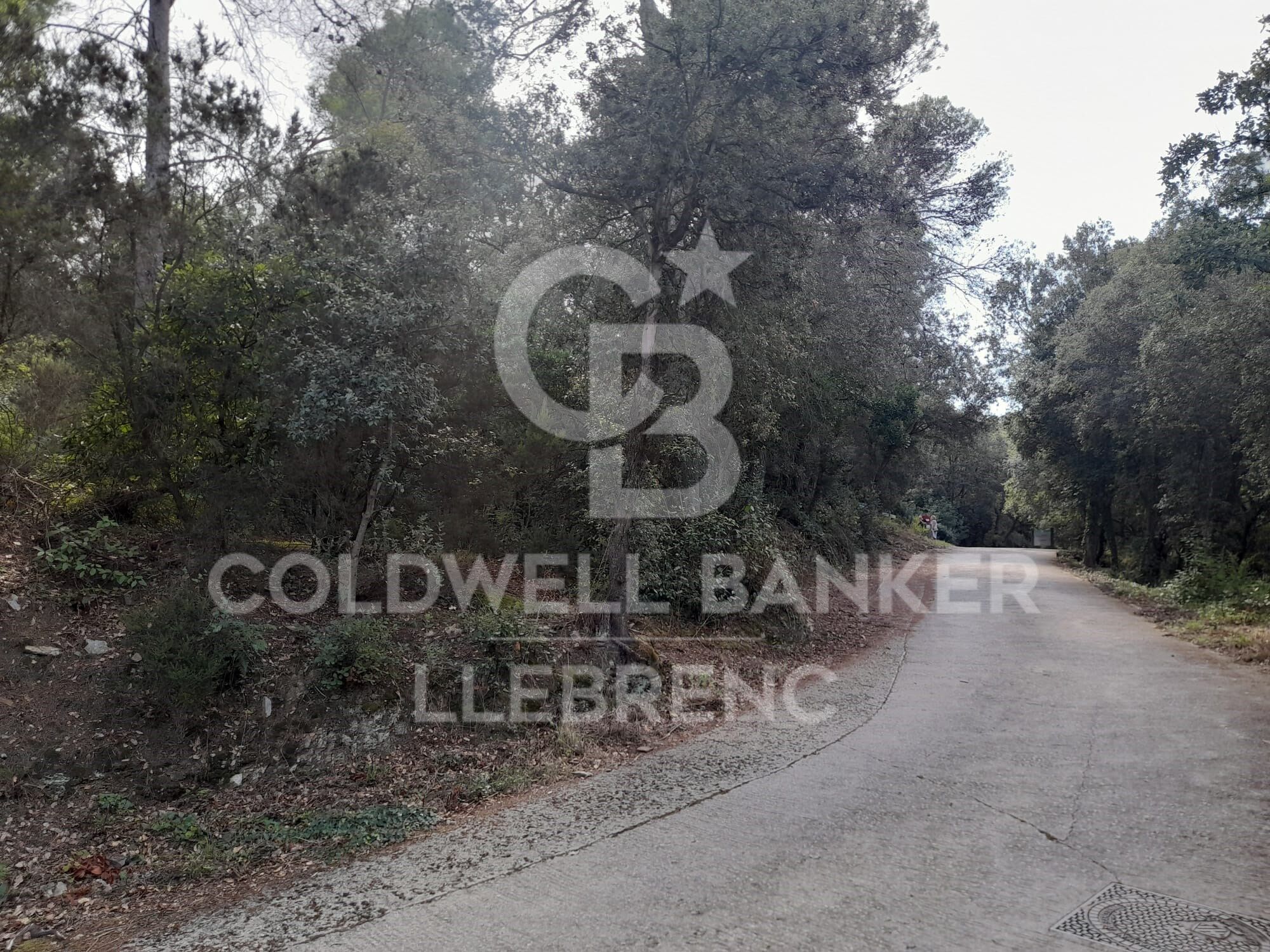 Terreno urbano edificable en Mas Guimbau - Sarrià-Sant Gervasi