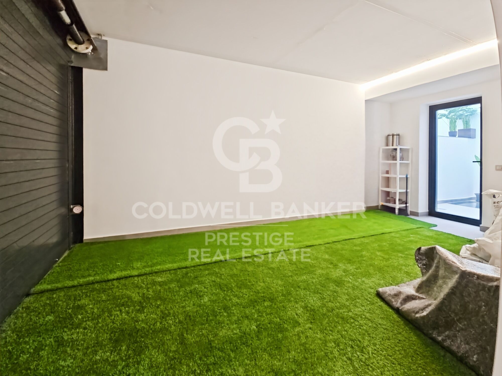 Casa de obra nueva en el casco antiguo de Finestrelles,Barcelona