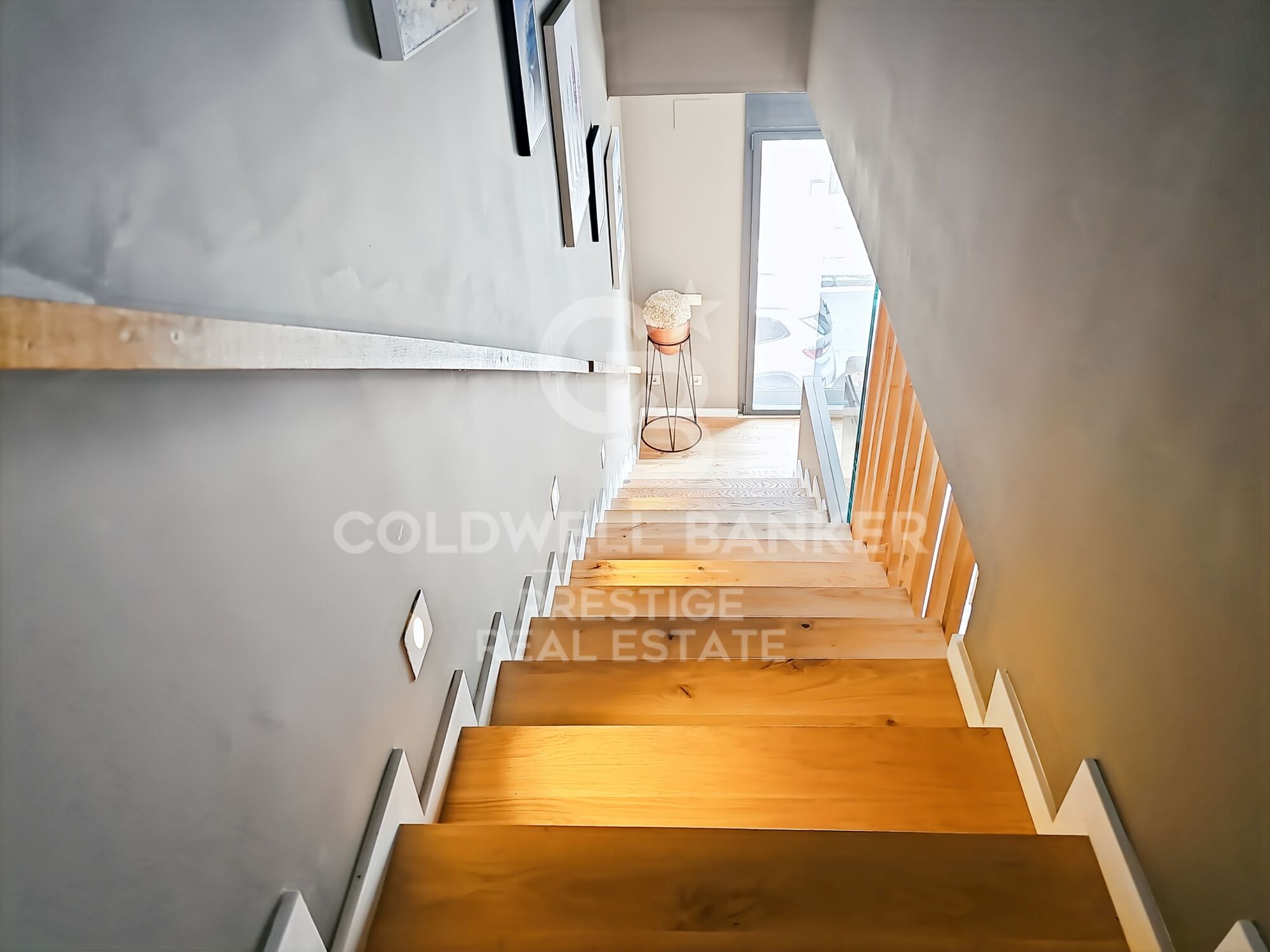 Brand-new house in the historic centre of Finestrelles,Barcelona