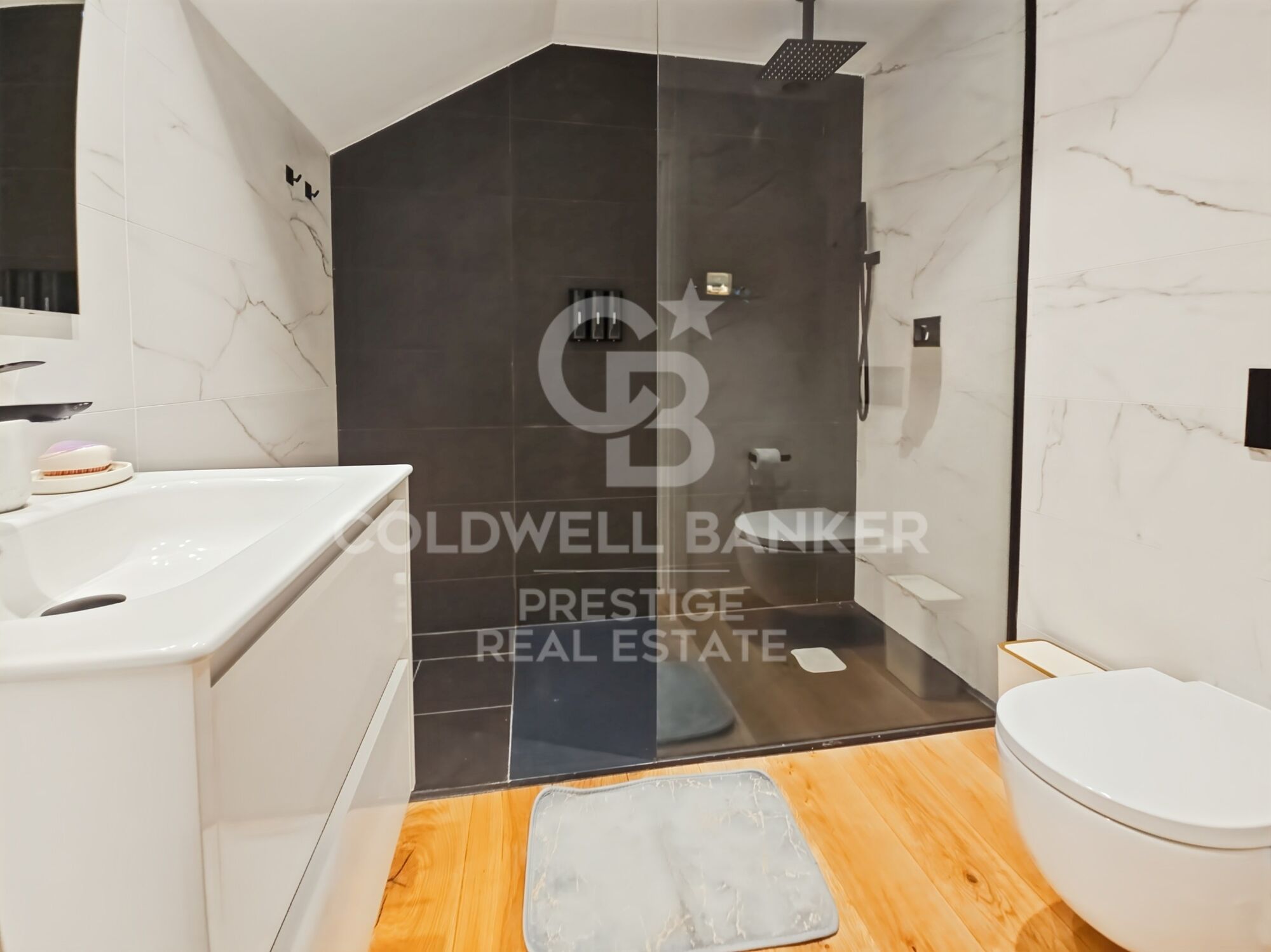 Brand-new house in the historic centre of Finestrelles,Barcelona