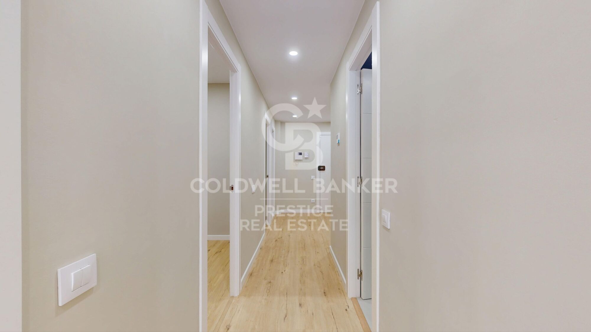 Bright, newly renovated property in Eixample, Barcelona