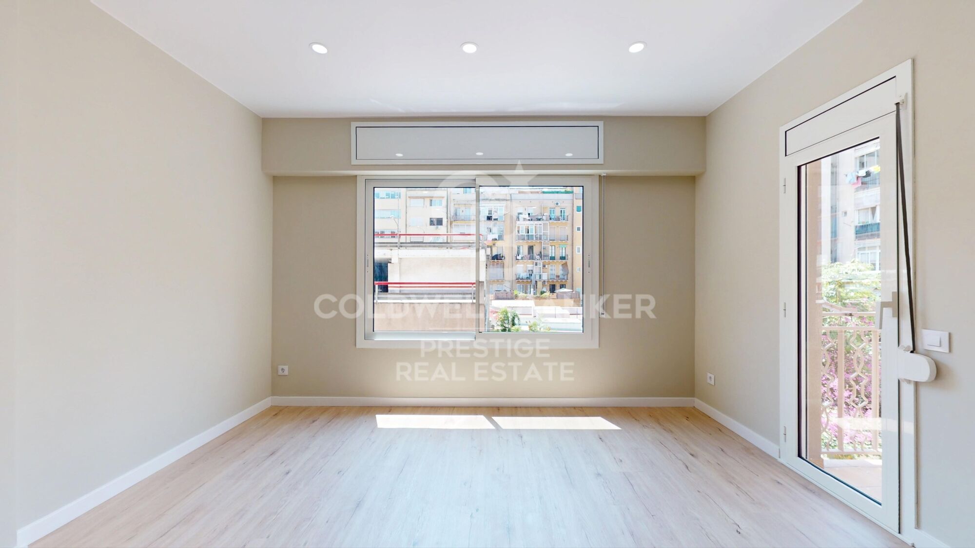 Bright, newly renovated property in Eixample, Barcelona