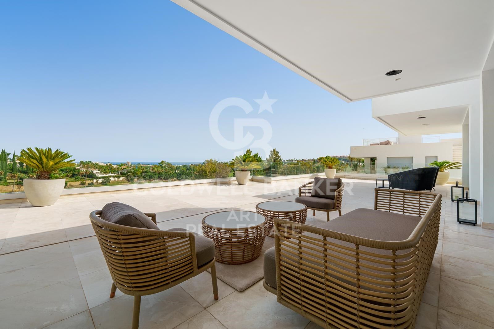 A contemporary masterpiece in frontline golf in the heart of Nueva Andalucía, Marbella