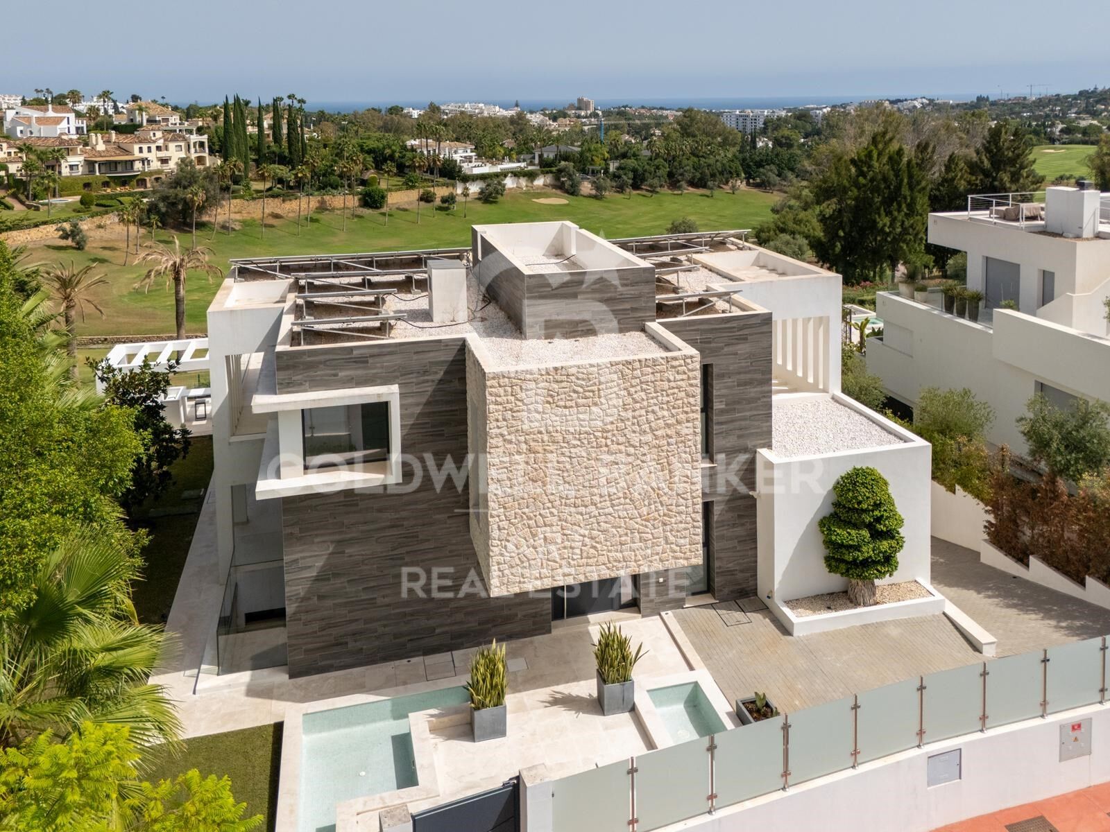 Una obra maestra contemporánea en el corazón de Nueva Andalucía, Marbella