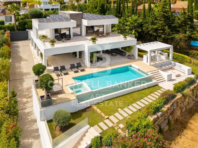A contemporary masterpiece in frontline golf in the heart of Nueva Andalucía, Marbella