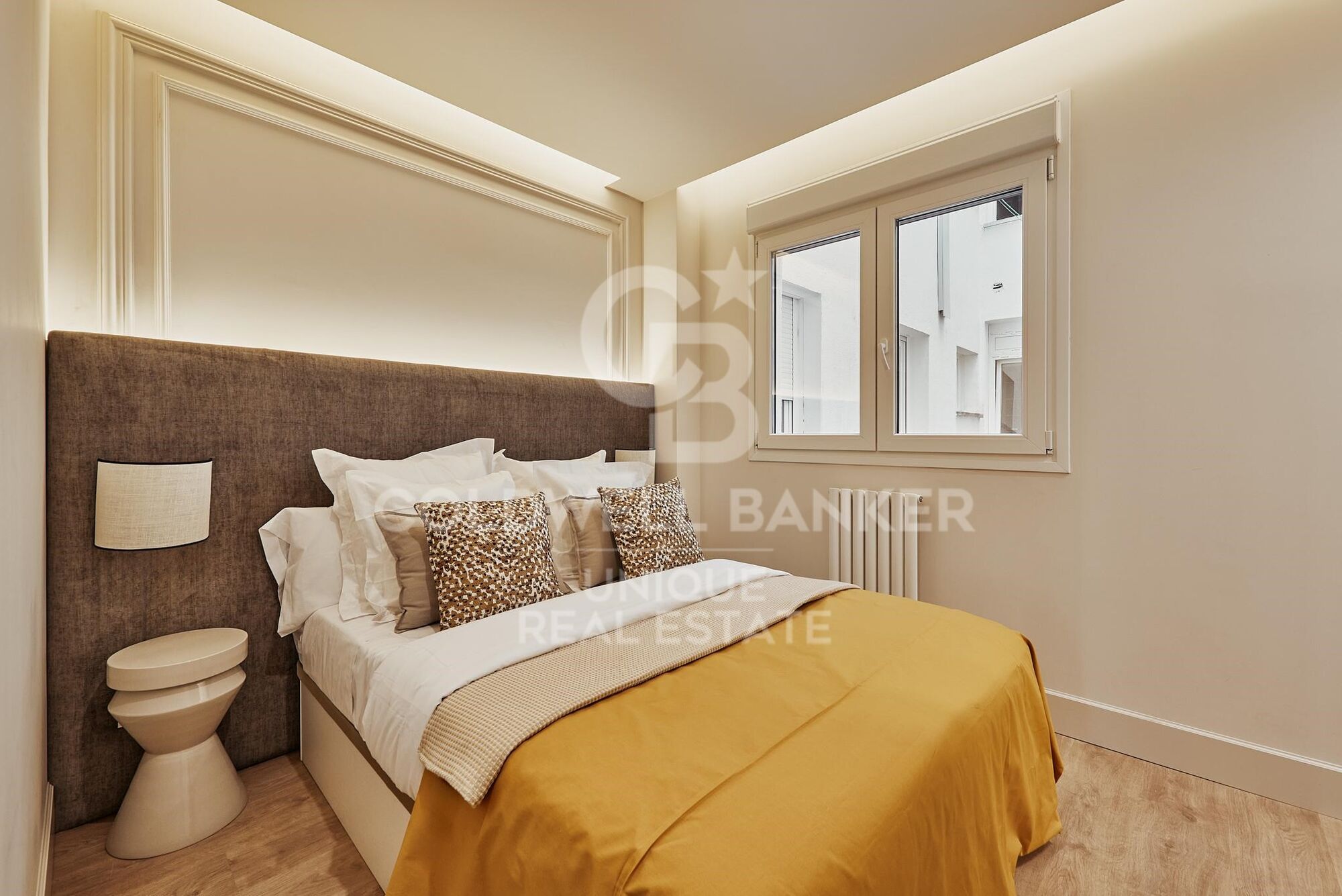 Exclusive renovated 5-bedroom exterior flat in Castellana, Madrid