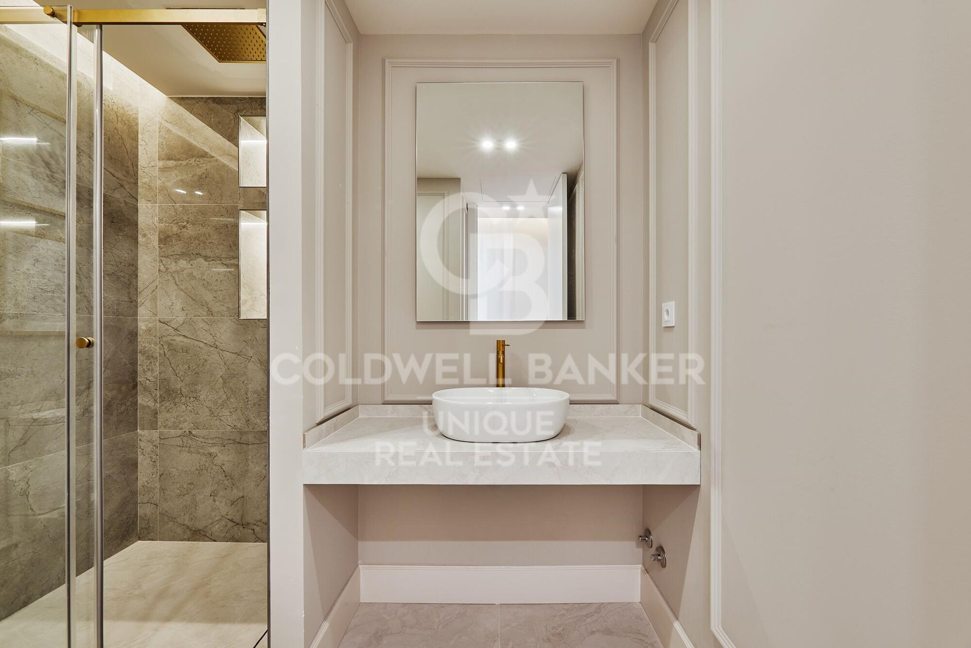 Appartement extérieur rénové exclusif de 5 chambres à Castellana, Madrid
