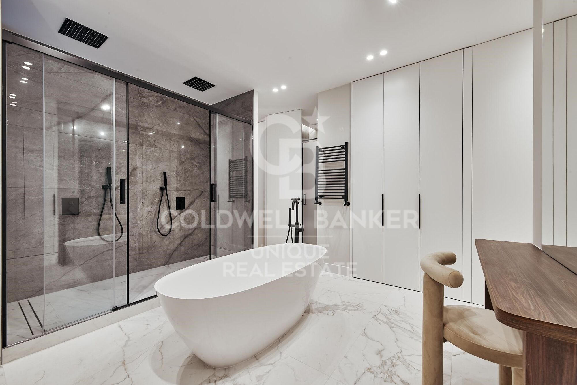 Exclusivo piso exterior de 4 habitaciones en Goya, Madrid