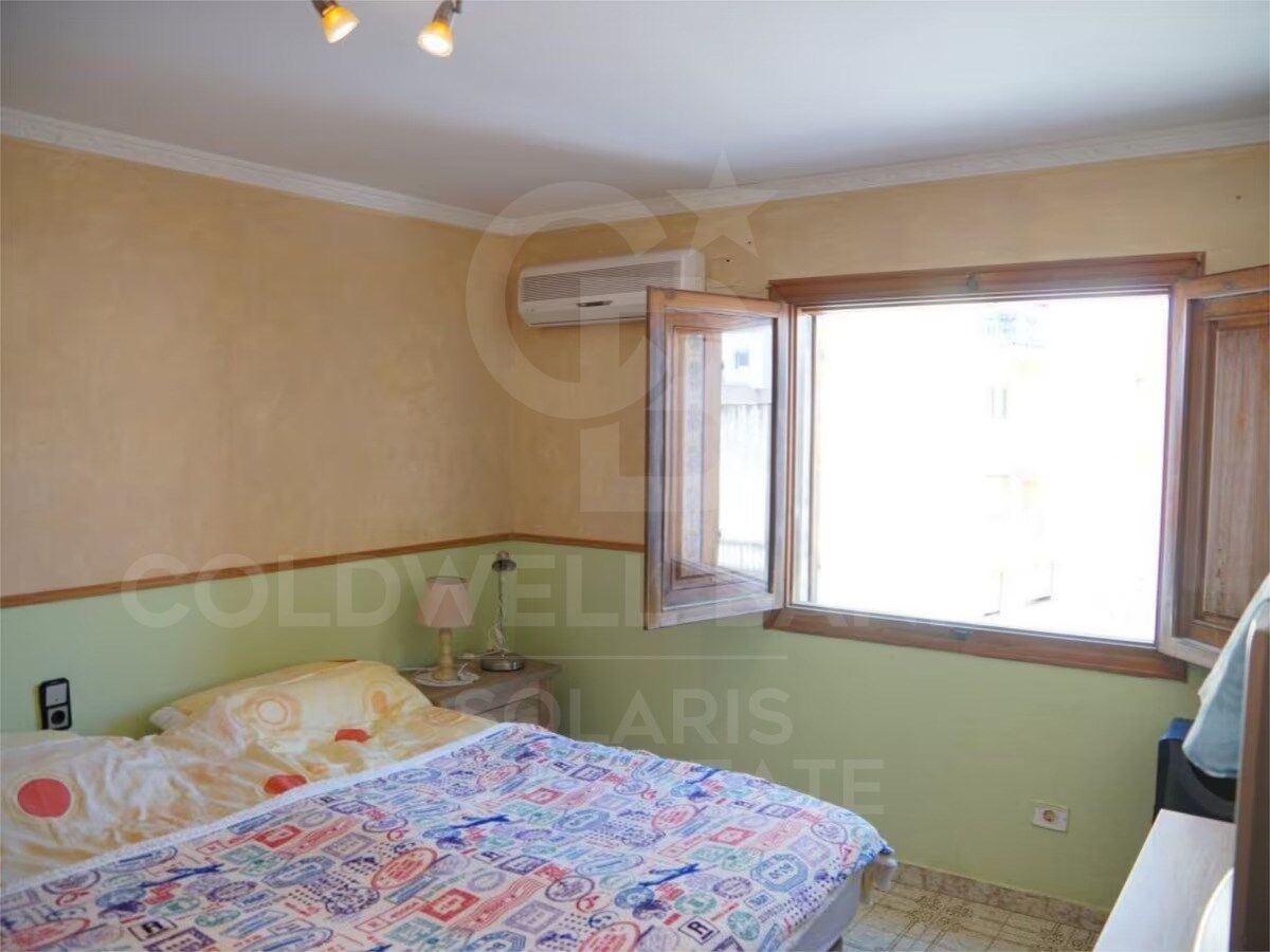 Great Investment Opportunity: Charming Townhouse in the Old Town of Calpe
