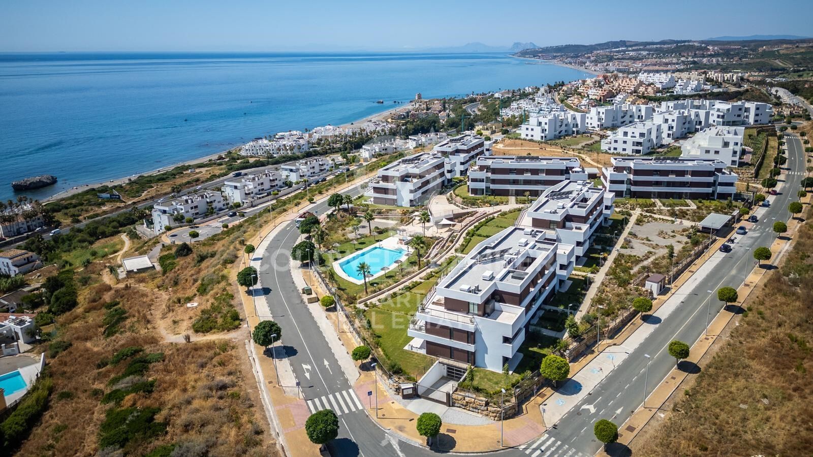 Luxusapartment mit Panoramablick auf das Meer in Casares Costa, Costa del Sol