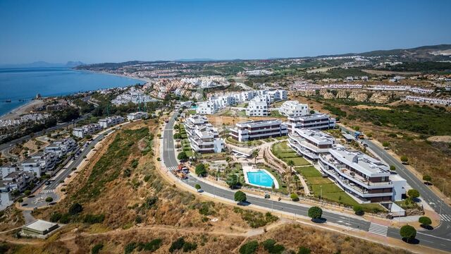 Apartamento de lujo con vistas panorámicas al mar en Casares Costa, Costa del Sol