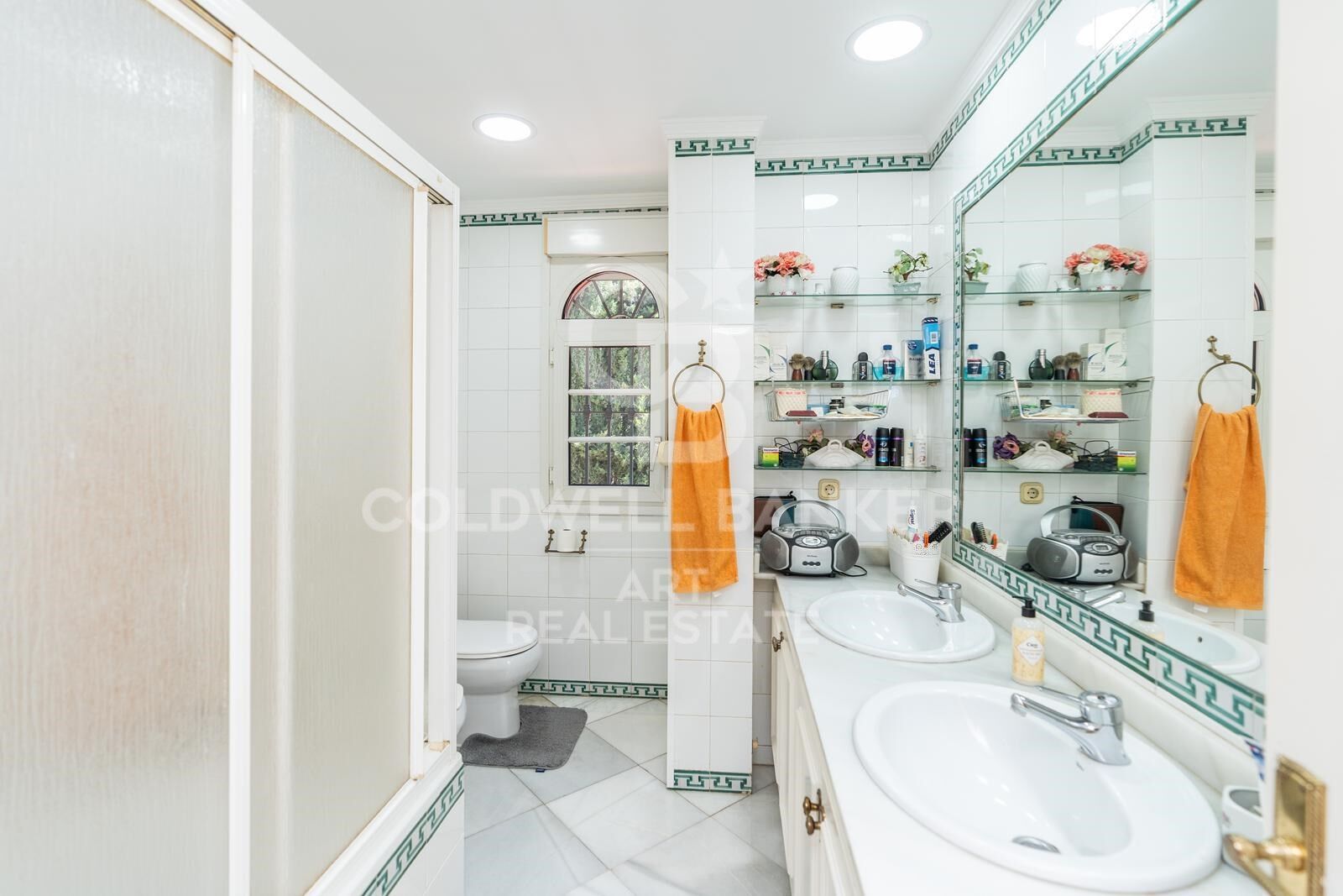 Villa de luxe avec vue panoramique sur la mer à Estepona