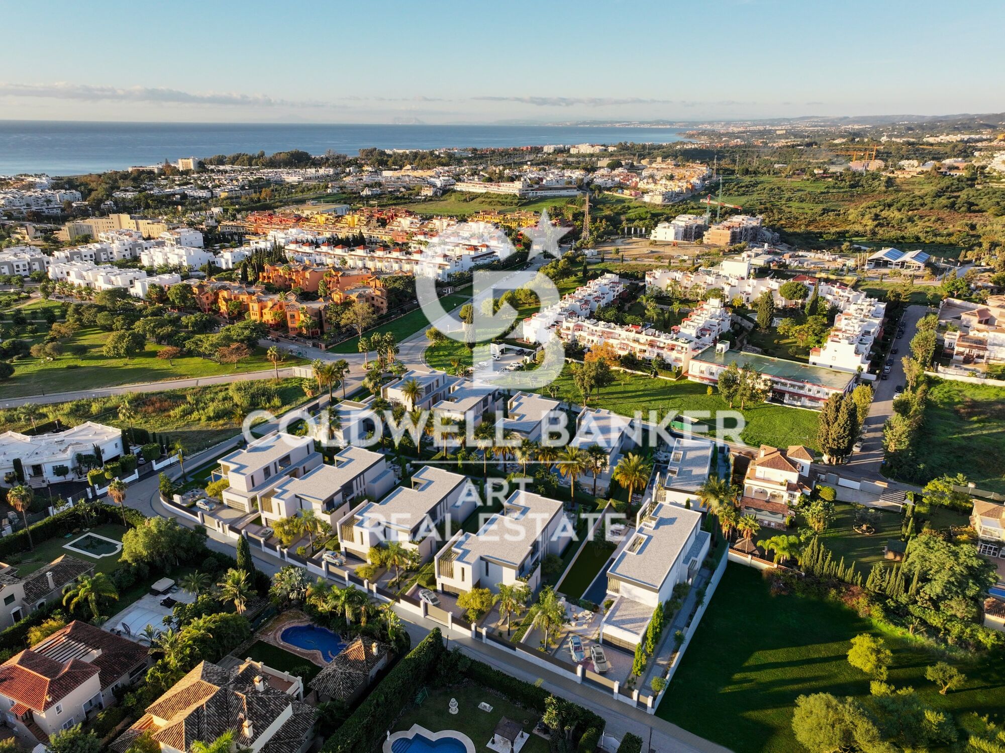 Exclusivas villas contemporáneas con piscina privada en Bel Air