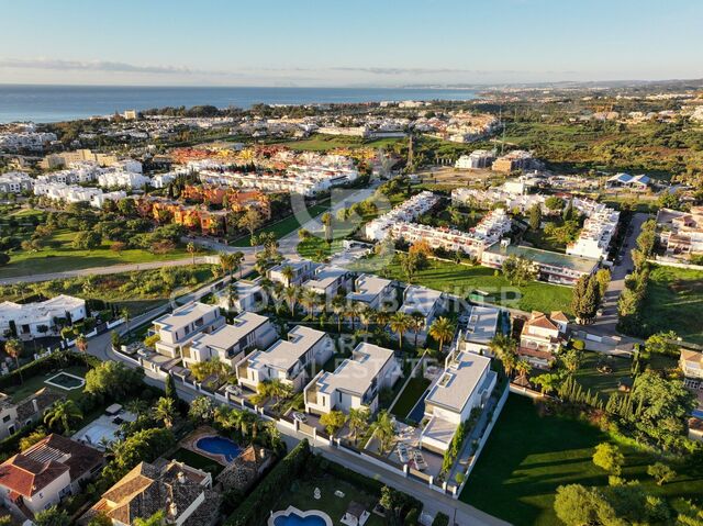 Villas contemporaines exclusives avec piscines privées à Bel Air