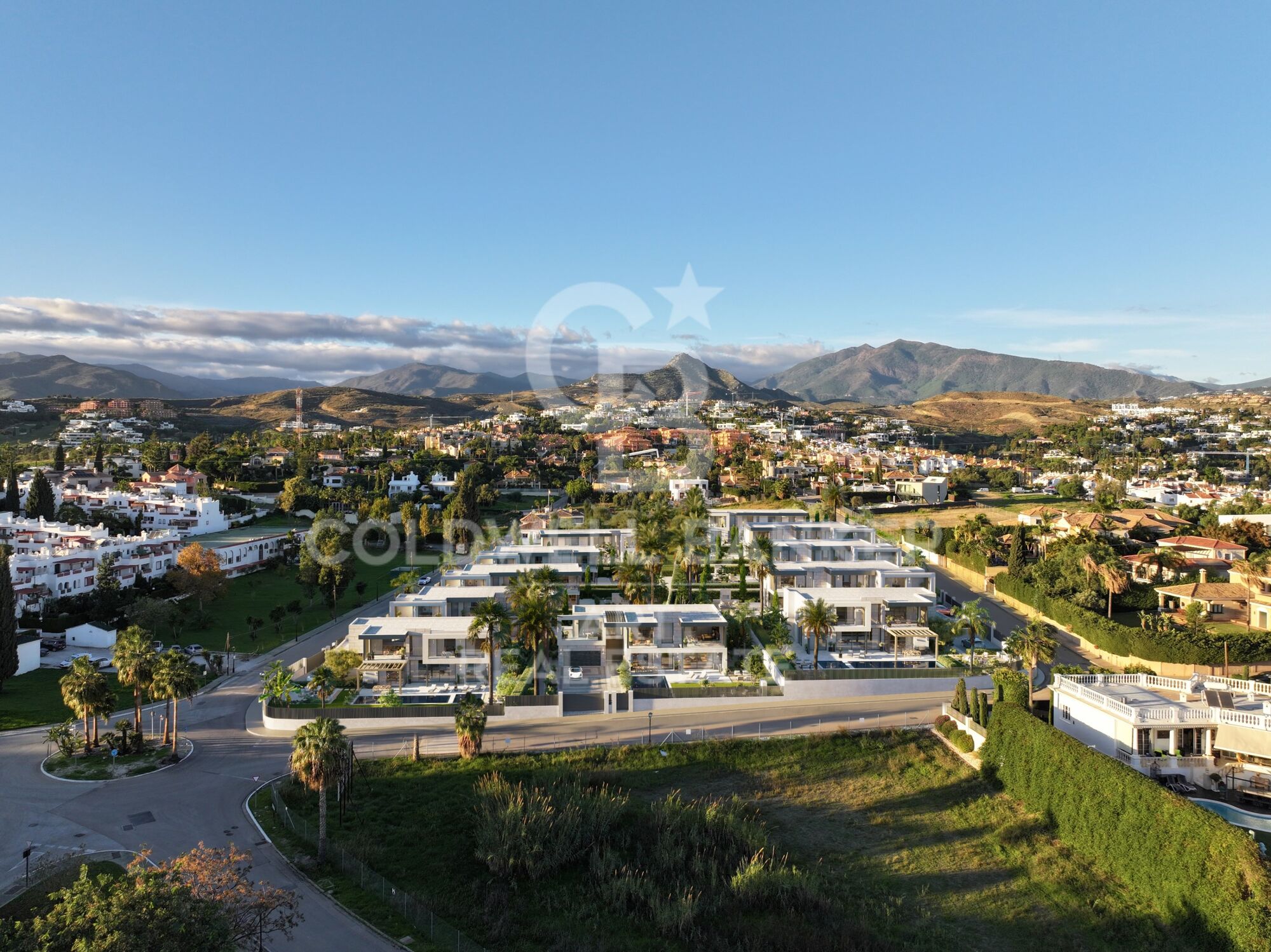 Exclusive contemporary villas with private pools in Bel Air