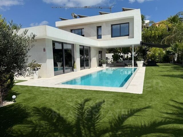 The Sun - Villa de diseño con alma mediterránea en Calpe