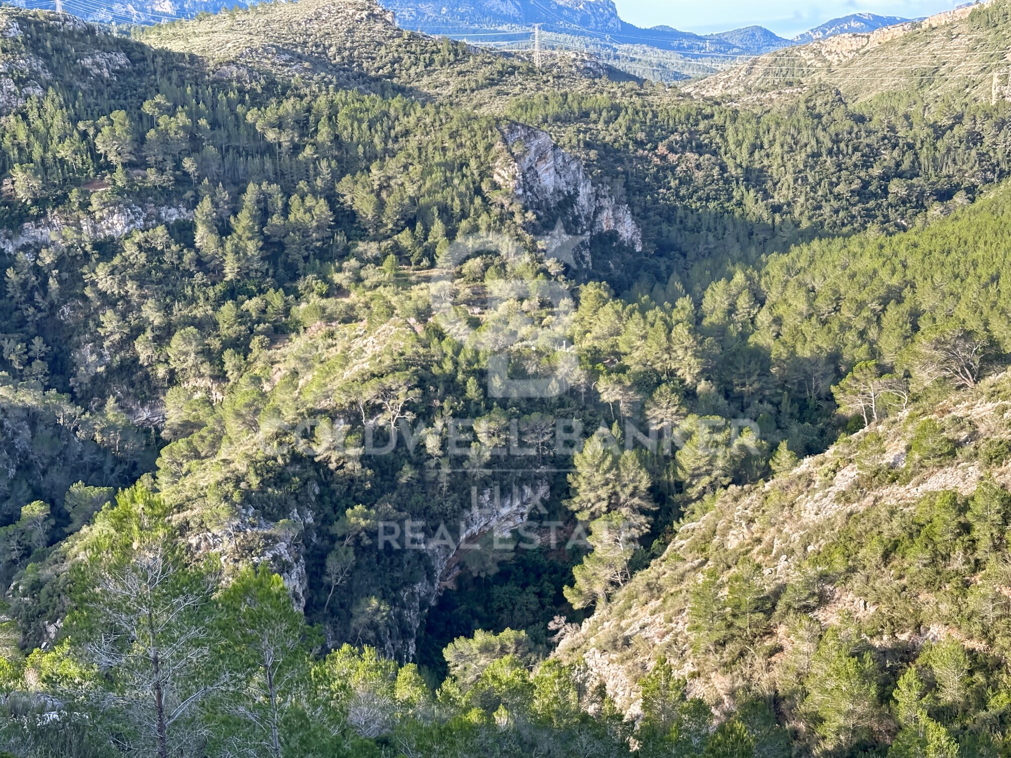 Gelegenheit in Pratdip, Costa Dorada: fast 28 ha großes Landgut mit Bauernhaus aus dem Jahr 1900