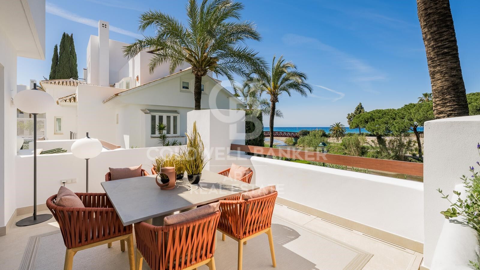 Sofisticación costera en Los Monteros Palm Beach, Marbella