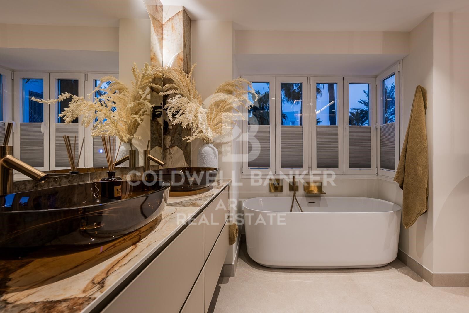 Sofisticación costera en Los Monteros Palm Beach, Marbella