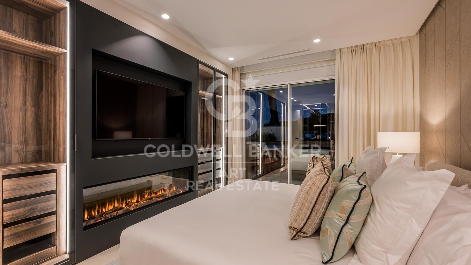Sofisticación costera en Los Monteros Palm Beach, Marbella