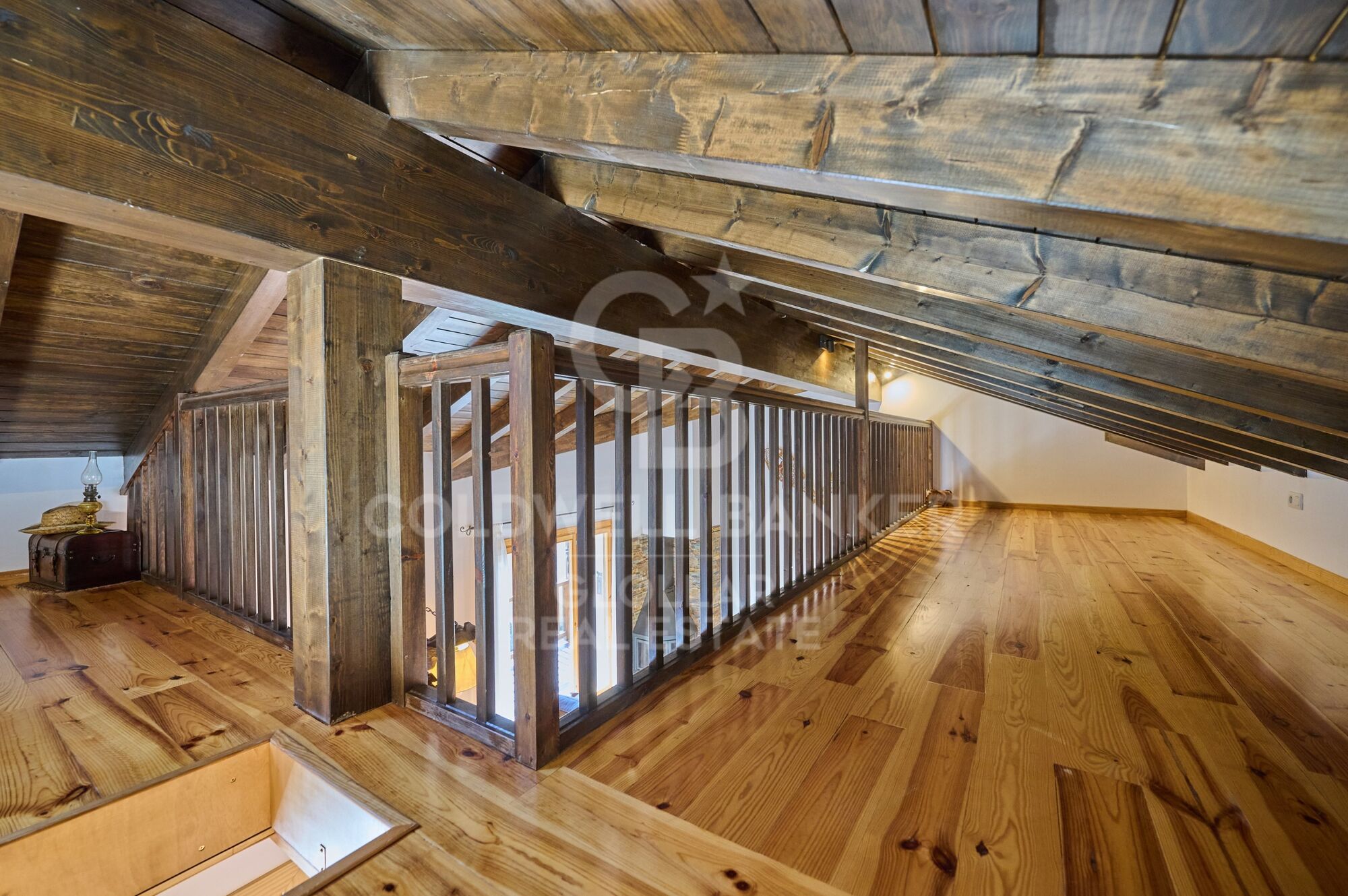 Encantador ático con terraza y vistas en Err.