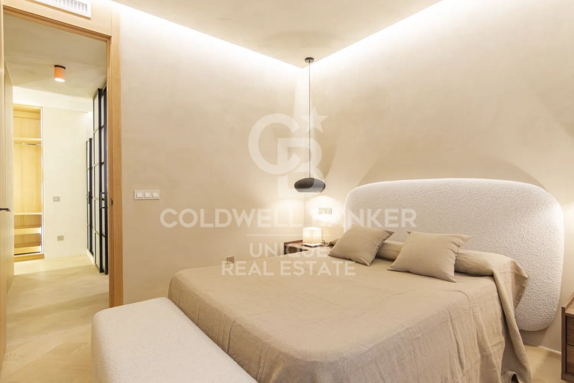 Renovated 2-bedroom flat with terrace in Goya, Madrid
