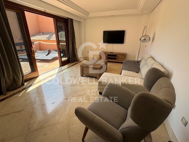 Elegante Wohnung in einer exklusiven Strandresidenz, New Golden Mile, Estepona