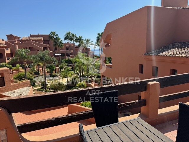 Élégant appartement dans une prestigieuse résidence balnéaire, New Golden Mile, Estepona