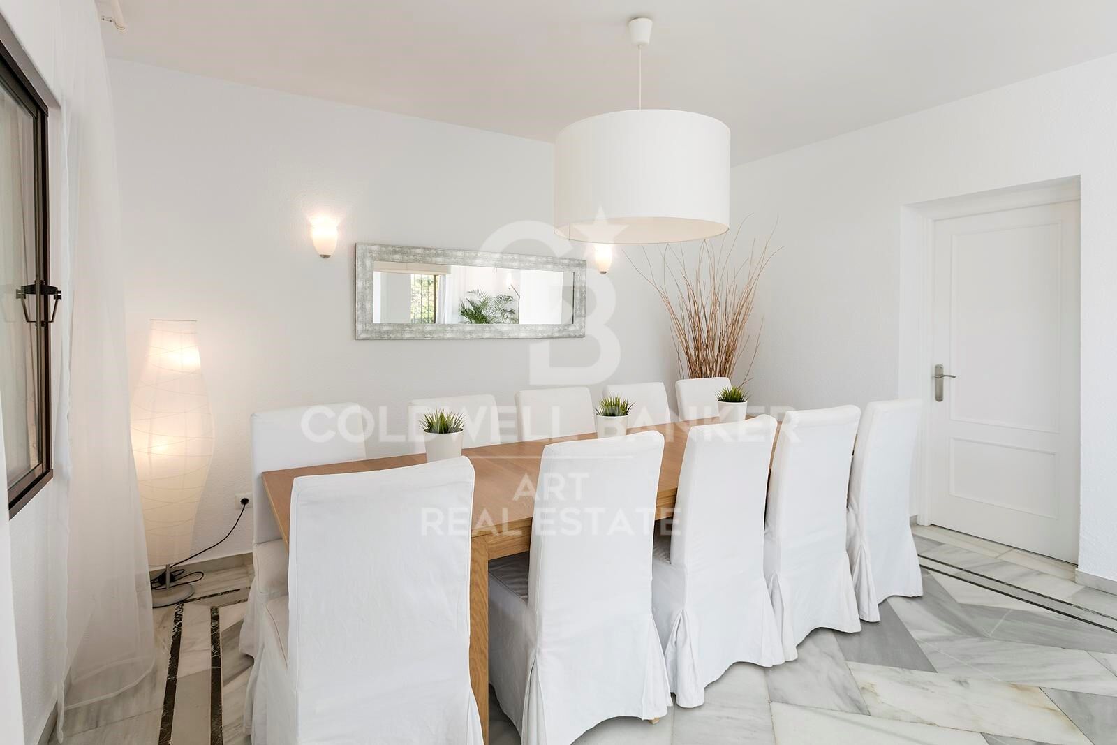 Elegante Villa neben dem Golfclub Los Naranjos, Nueva Andalucía, Marbella