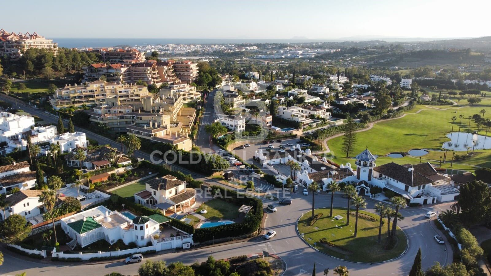 Elegante Villa neben dem Golfclub Los Naranjos, Nueva Andalucía, Marbella