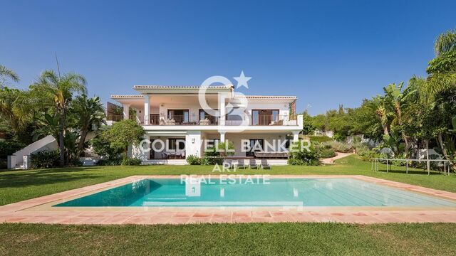 Spacious family villa in the heart of Marbella, just minutes from the beach