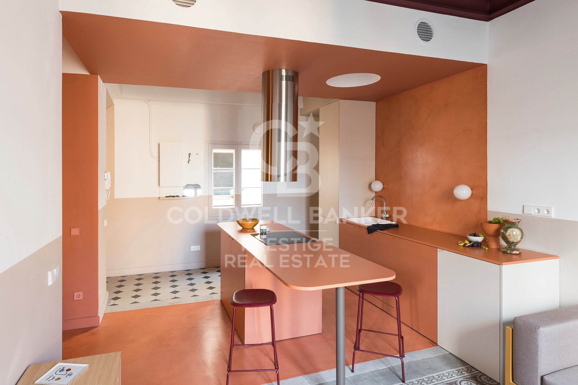 For sale renovated apartment in El Born