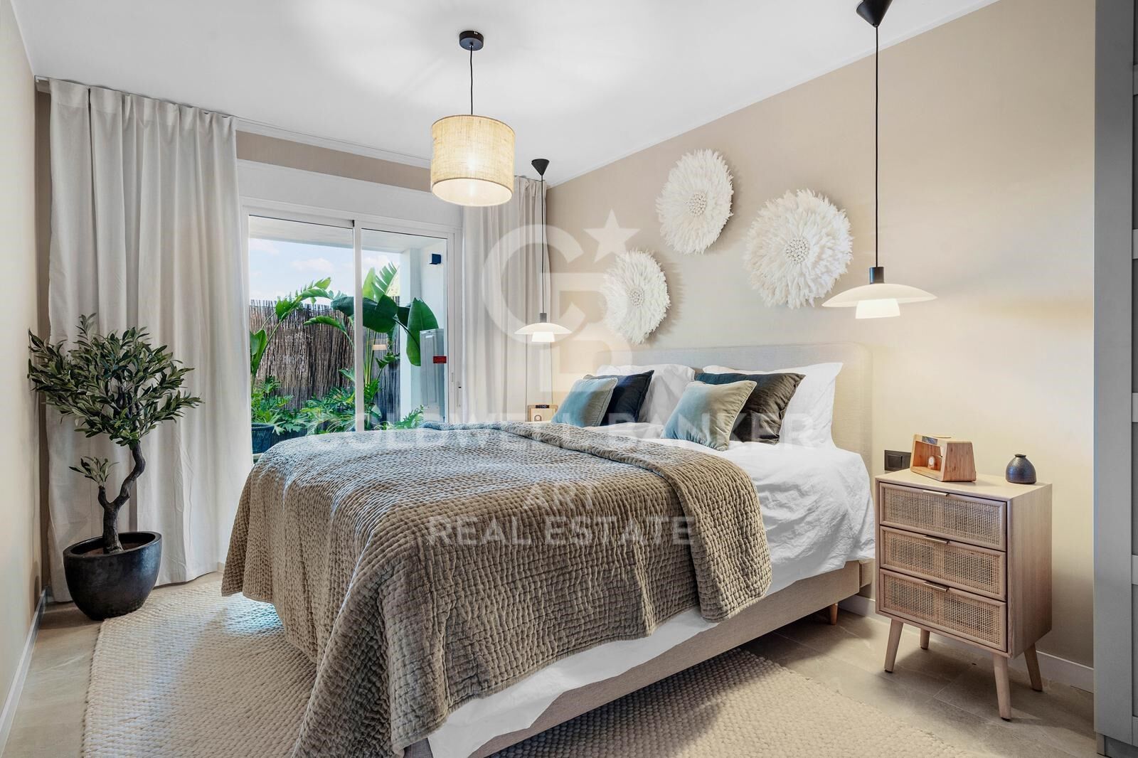 Skandinavische eleganz im Herzen von Nueva Andalucía, Marbella