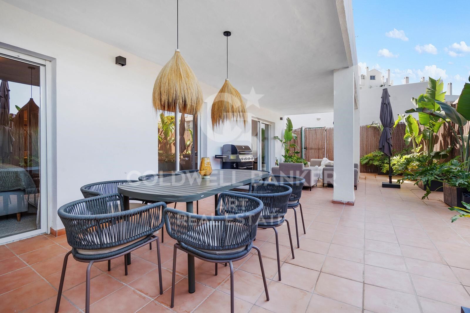 Skandinavische eleganz im Herzen von Nueva Andalucía, Marbella