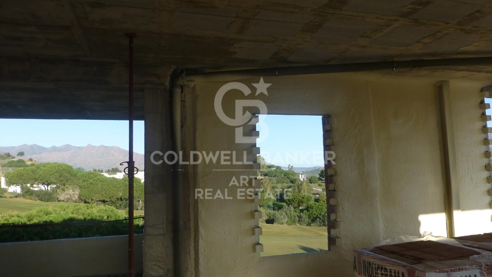 Customizable frontline golf villa in La Cala Golf Resort, Mijas, Costa del Sol