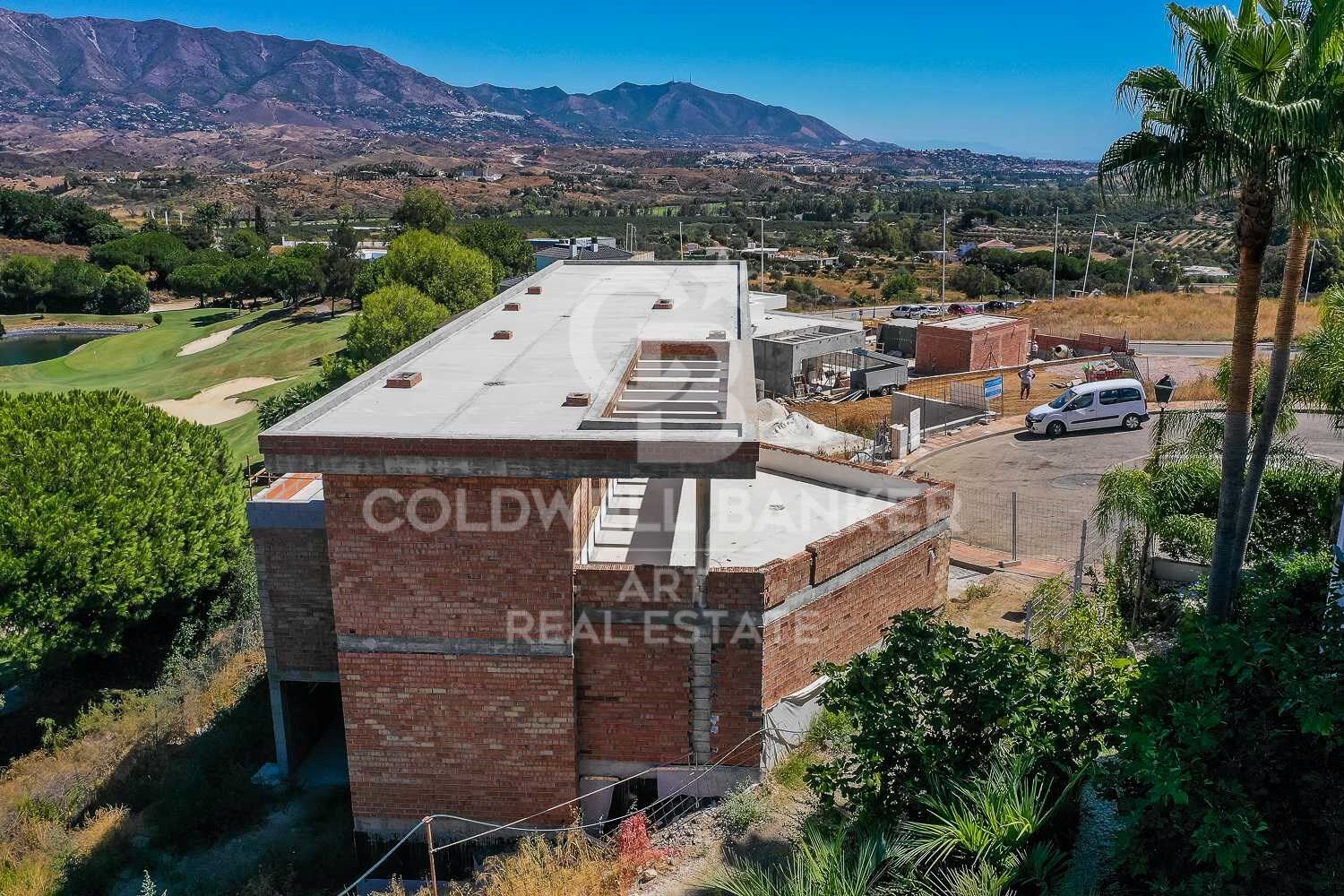 Customizable frontline golf villa in La Cala Golf Resort, Mijas, Costa del Sol