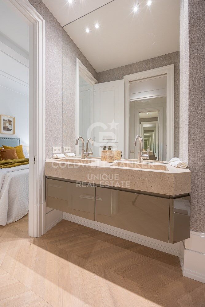 Piso reformado de 4 habitaciones con acabados de lujo en Lista, Madrid