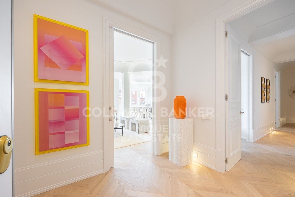 Renovated 4-bedroom apartment with luxury finishes in Lista, Madrid