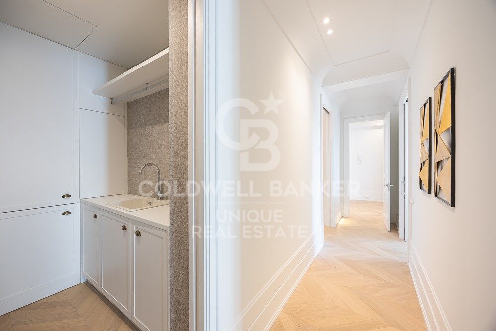 Renovated 4-bedroom apartment with luxury finishes in Lista, Madrid