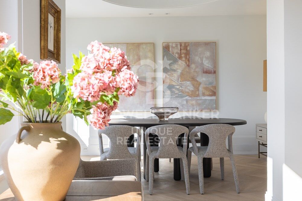 Piso reformado de 4 habitaciones con acabados de lujo en Lista, Madrid