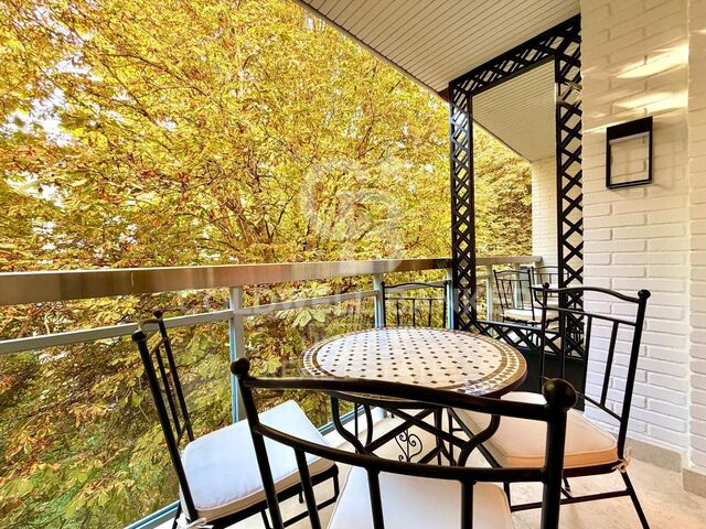 Bright renovated flat with 3 bedrooms and terrace in Recoletos, Madrid