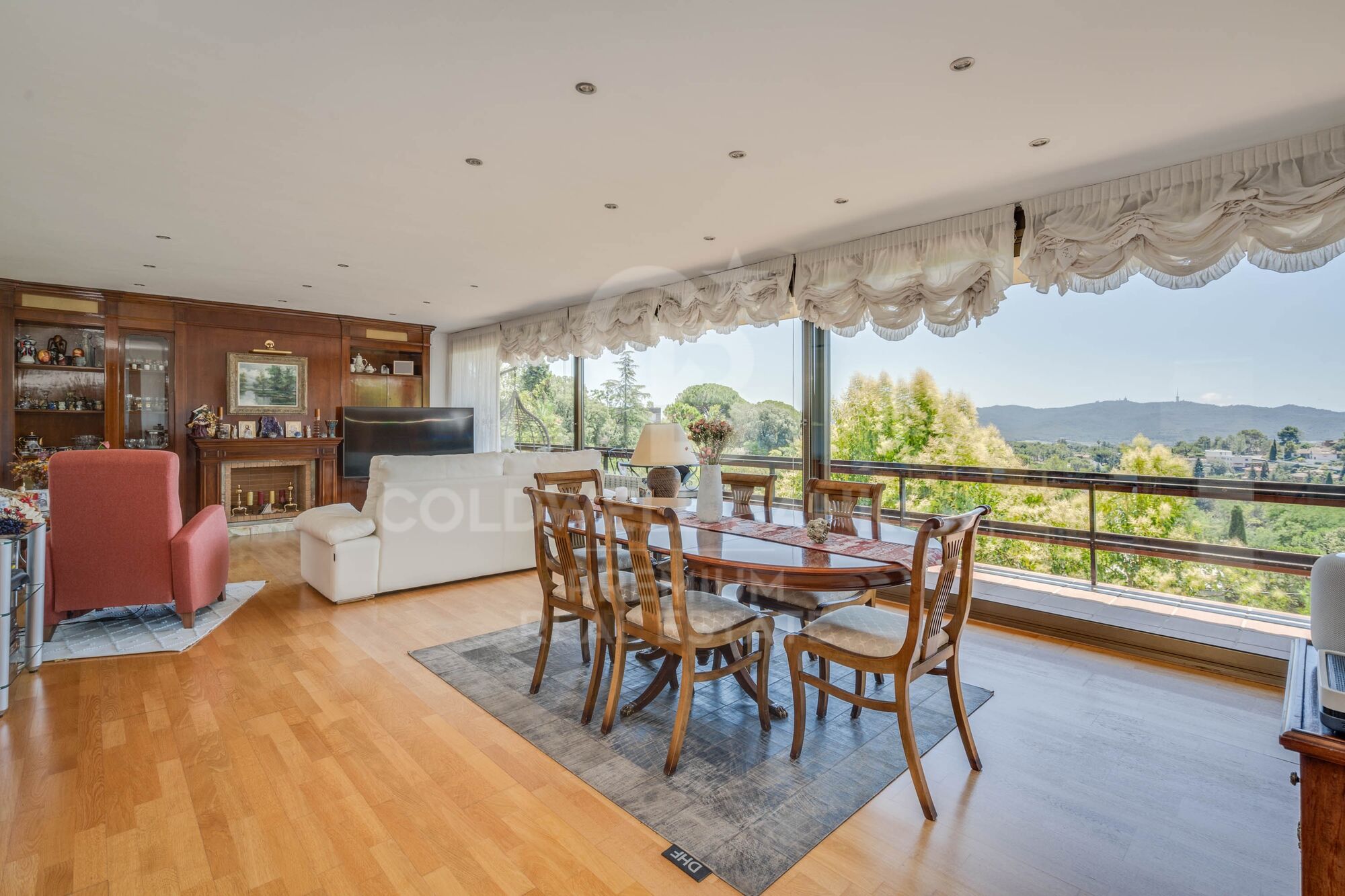 Casa en una sola planta con vistas espectaculares en Bellaterra